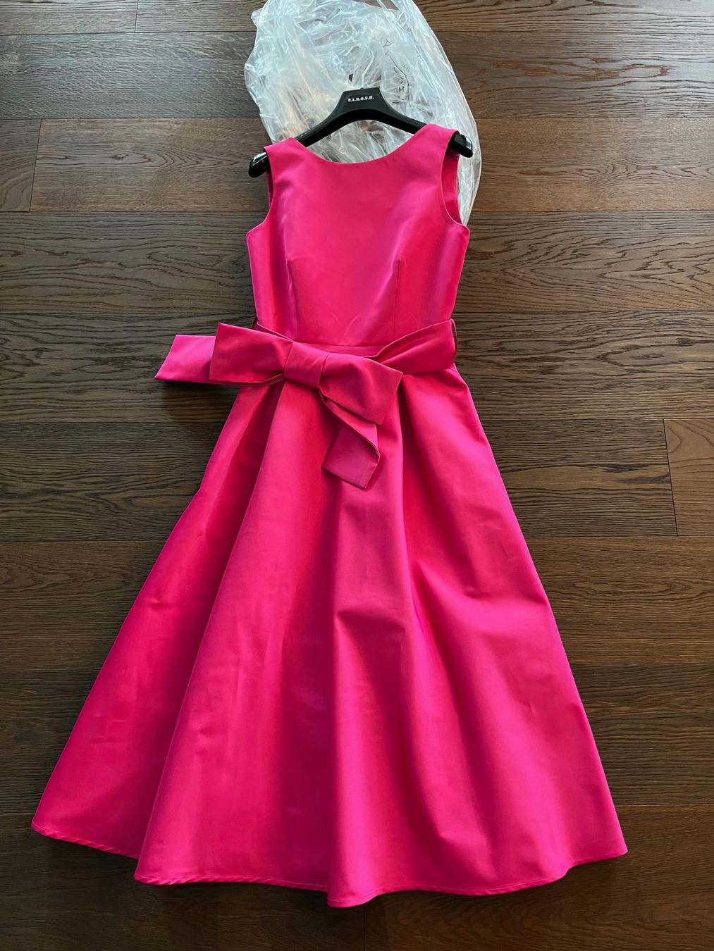 Kleider: festliches Kleid von Parosh – Neu (gemäss Beschreibung) aus Herrliberg von Optosonic 2