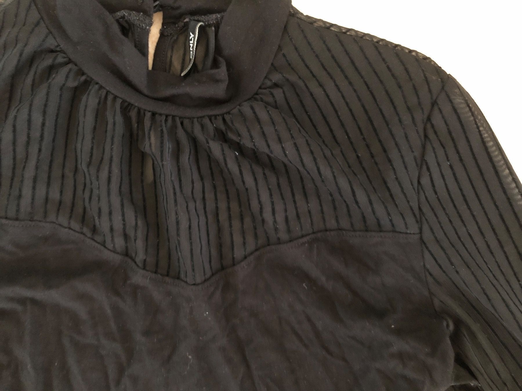 Only Vestiti: Süsses neuwertiges Only Viskose Kleid Gr.M – Nuovo (secondo la descrizione) da Obergerlafingen venduto da cabo4 1