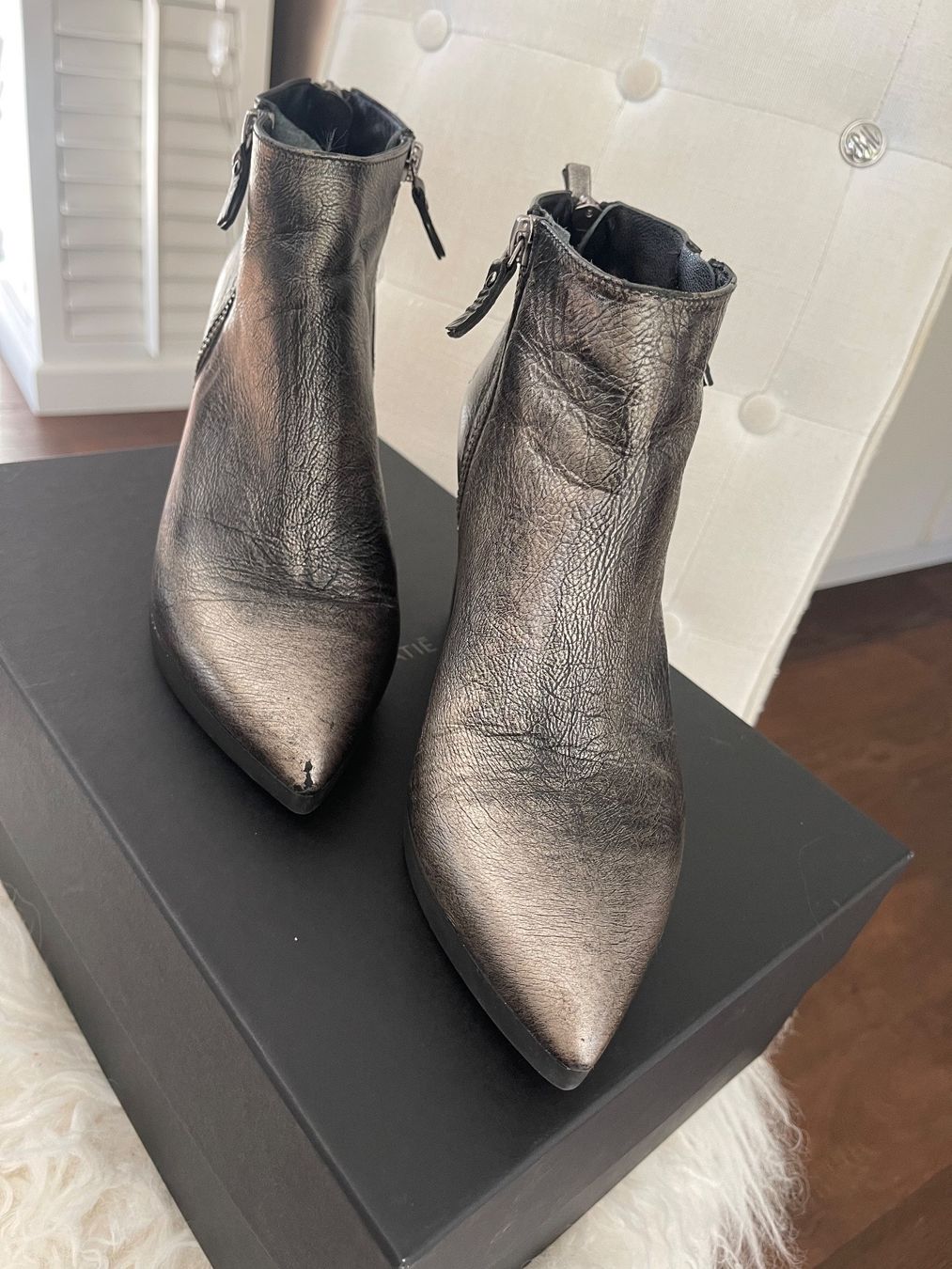 Damenschuhe: Vic Matie Stiefeletten – Neu (gemäss Beschreibung) aus Sachseln von Guguiseli