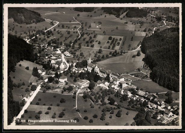 Cartoline postali: Dussnang /Thg., Teilansicht mit Kirche,  – Usato da Berlin venduto da bartko-reher