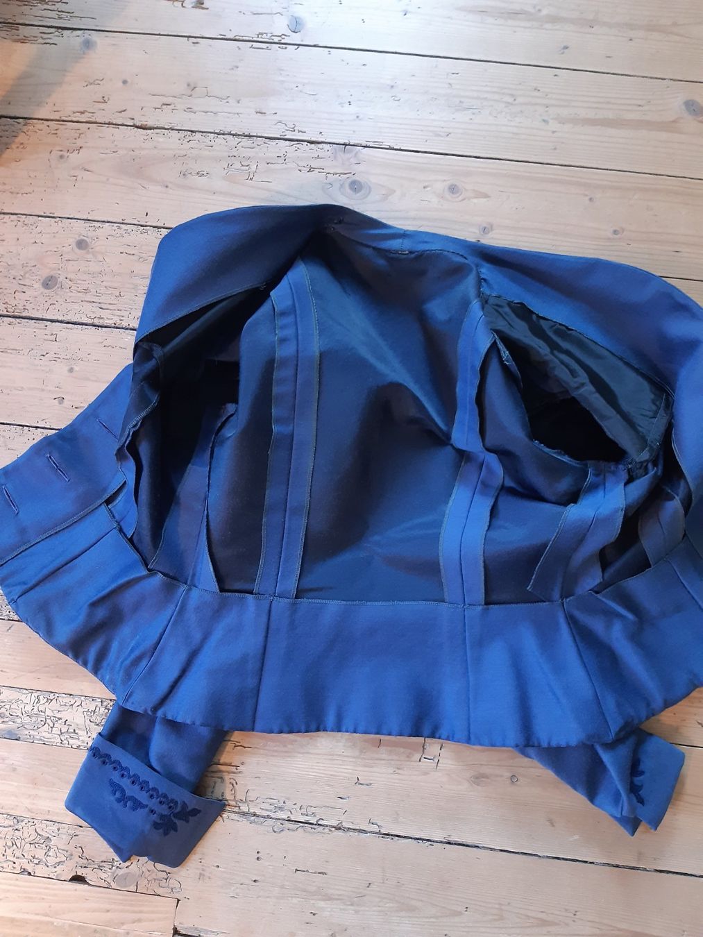 Anzüge & Kostüme: Zweiteiler Vintage blau – Gebraucht aus Arbon von torso444 4