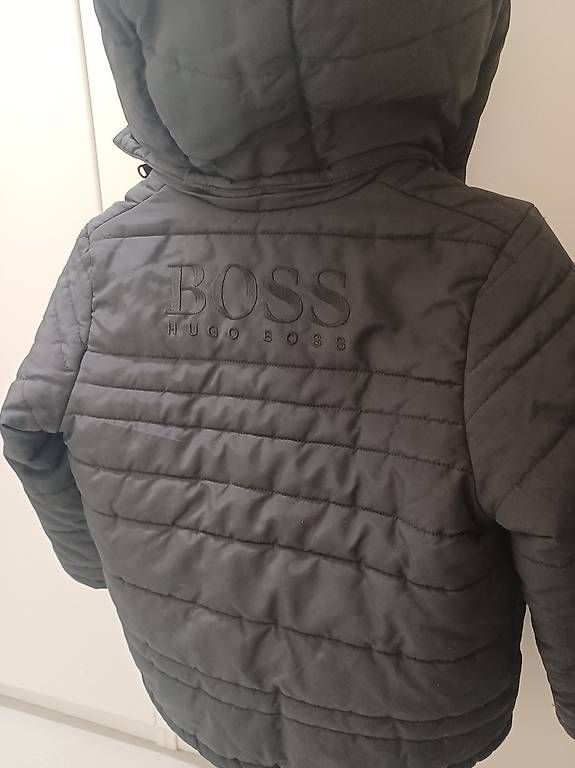 Giacche & Cappotti: Winterjacke Jungs Boss – Usato da Emmenbrücke venduto da Ddagi