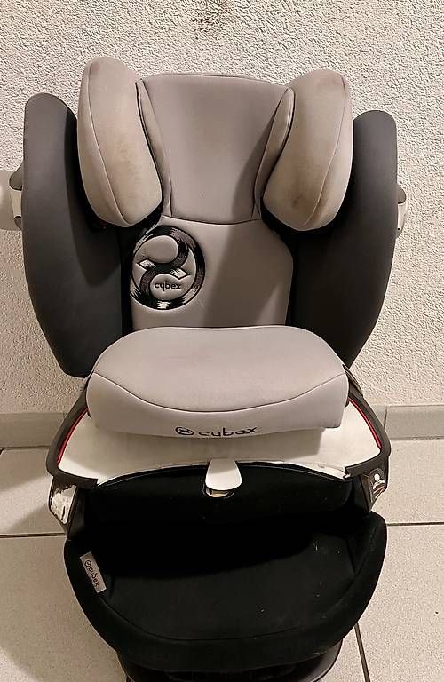 Seggiolini per auto: Siège enfant Isofix + 2 réhausseurs – Usato da Yverdon-les-Bains venduto da sol_9sdm