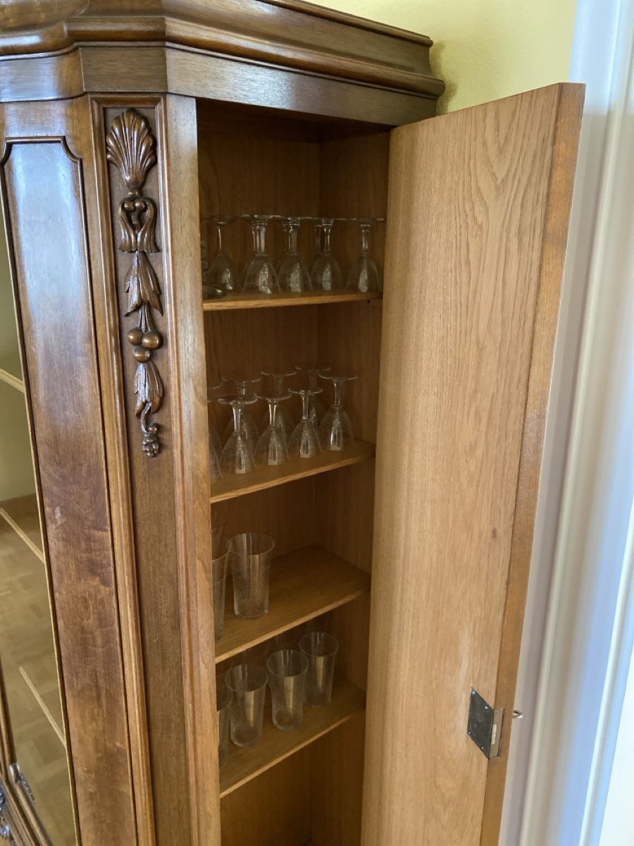 Vitrines: Schöne antike Vitrin – D'occasion à Luzern par Gustav-33 1