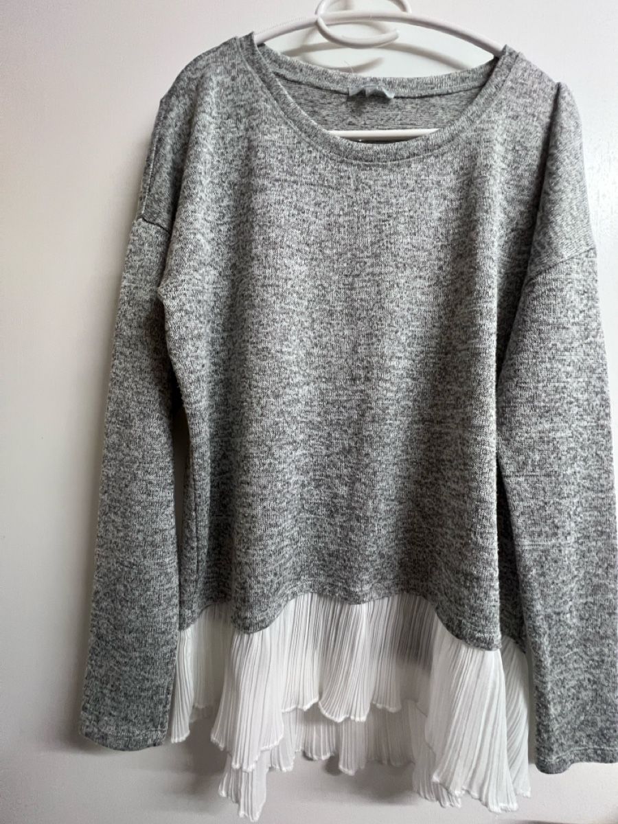 Maddison Maglioni & Felpe: Grauer Pullover mit Volants - von Madison, Manor, Gr. L – Usato da Teufen AR venduto da Maleaa