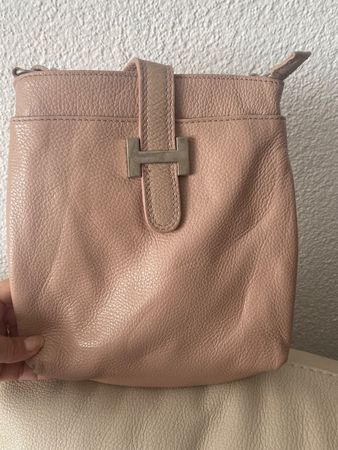 Echt Leder Umhängetasche - Nudebeige “H” Verschluss