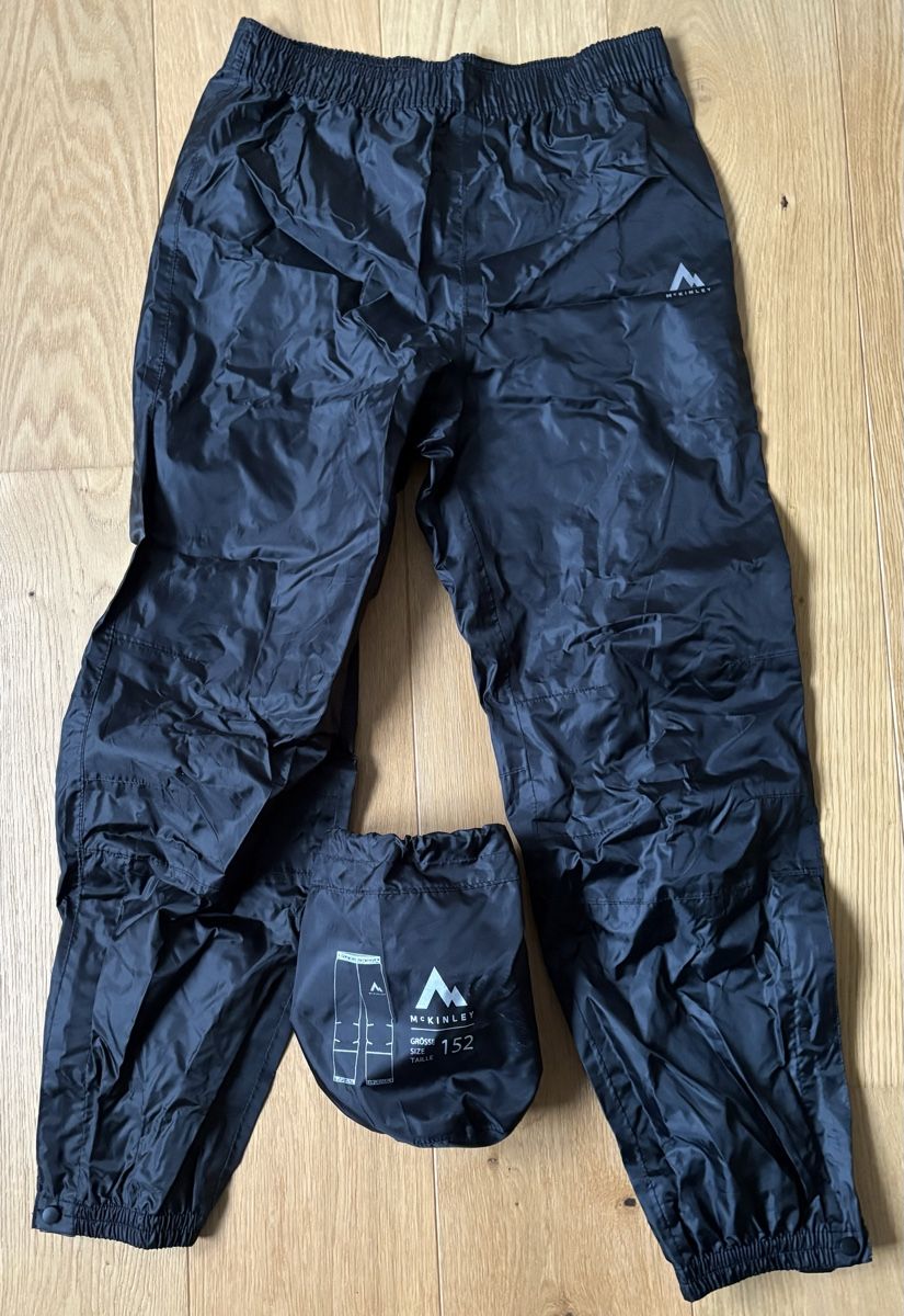 Mckinley Pantalons: McKinley Regenhose Grösse 152 – Neuf (Voir description) à Eglisau par SN_BEX