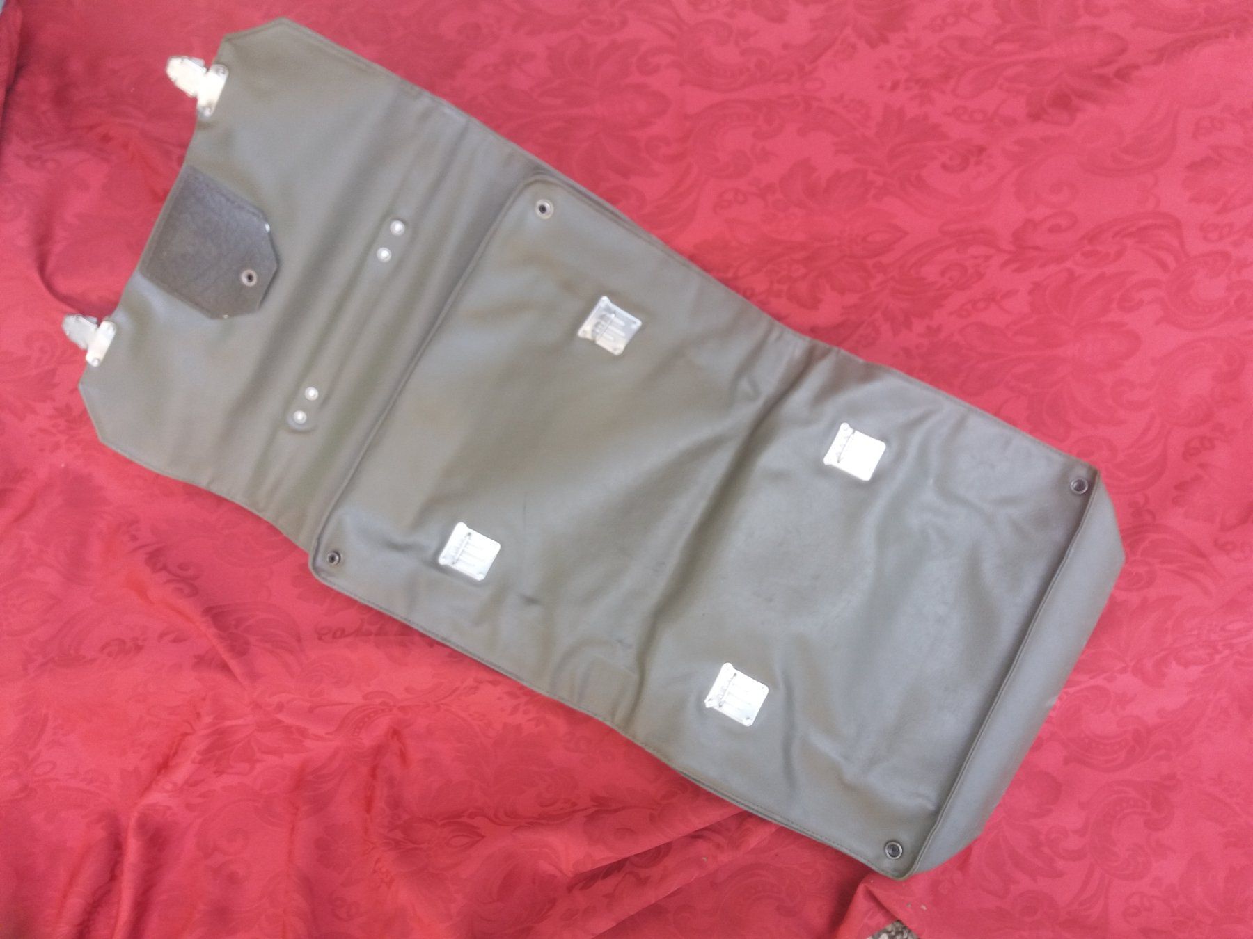 Schweizer Armee Borse: Ancienne Sacoche militaire Suisse – Usato da Meyrin venduto da toutatis 2