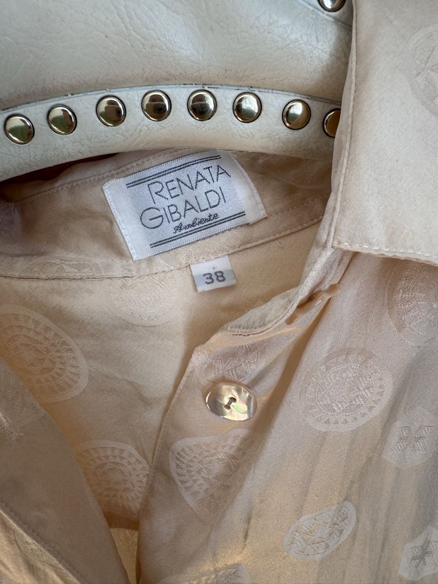 Camicette: Seidenhemd beige vintage – Usato da Zürich venduto da cam_kcc7 1