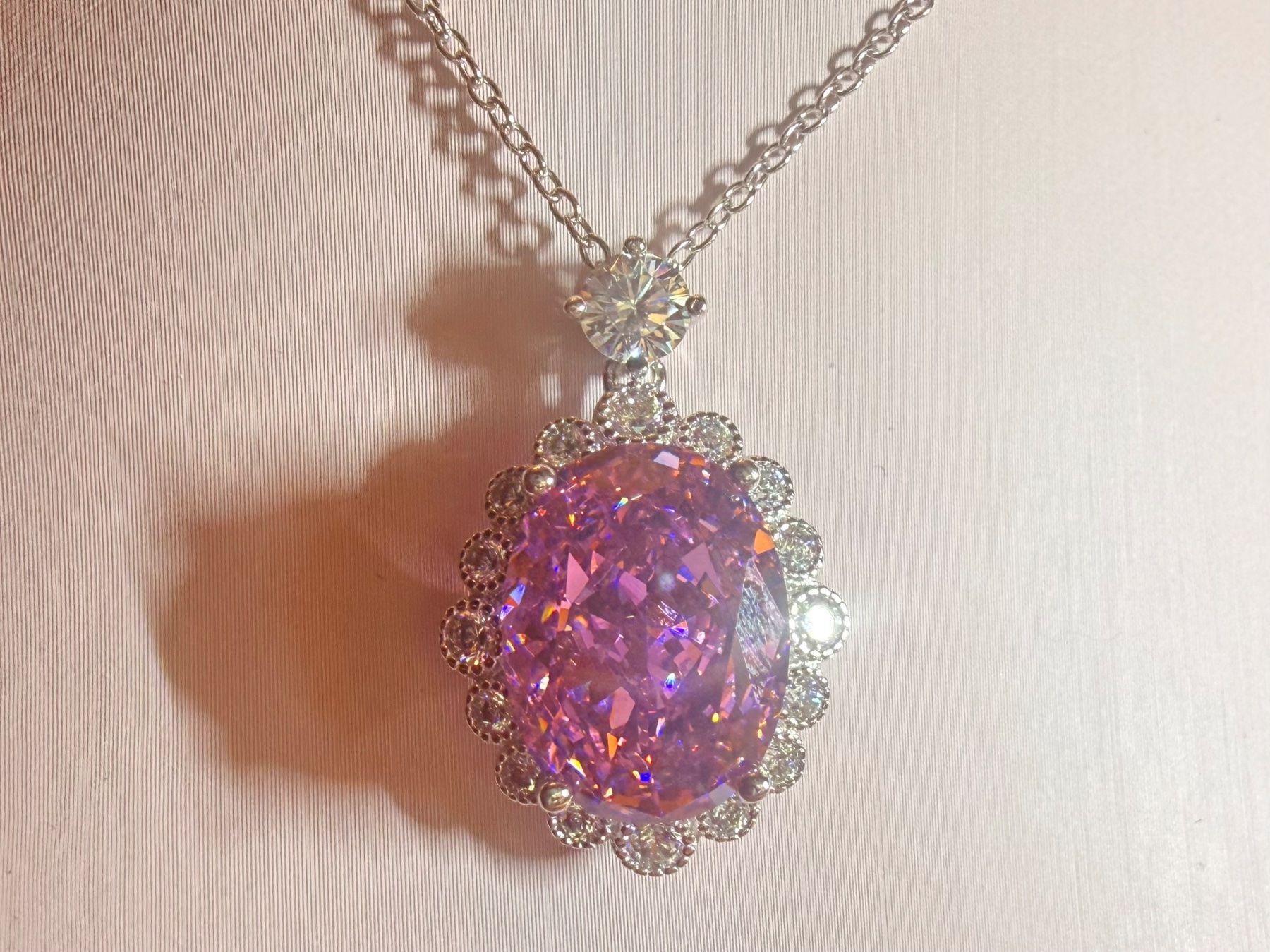 Catenine: Collier Diamant Rose – Nuovo e nell'imballaggio originale da St-Maurice venduto da Sandrinette123 5