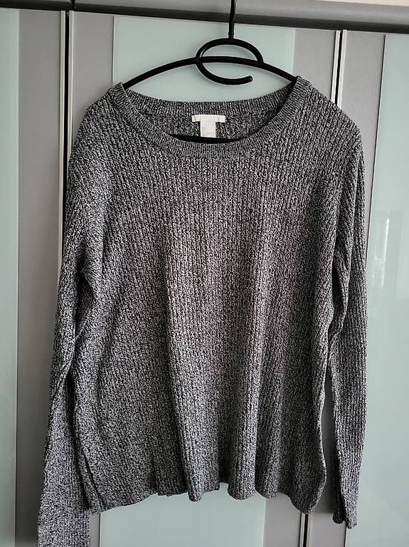 Pullover & Sweatshirts: Pullover – Gebraucht aus Effretikon von Zebra37