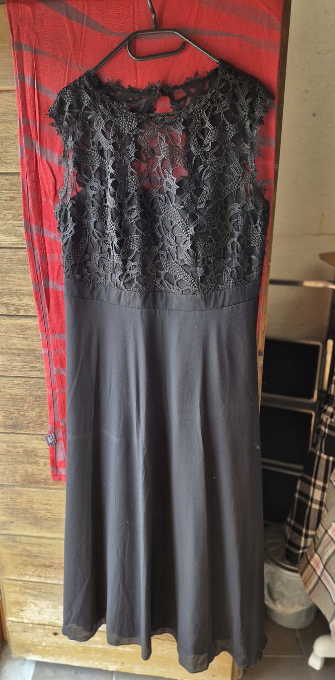 Kleider: Damenkleid – Neu (gemäss Beschreibung) aus Wislikofen von Ana.Gomes 2