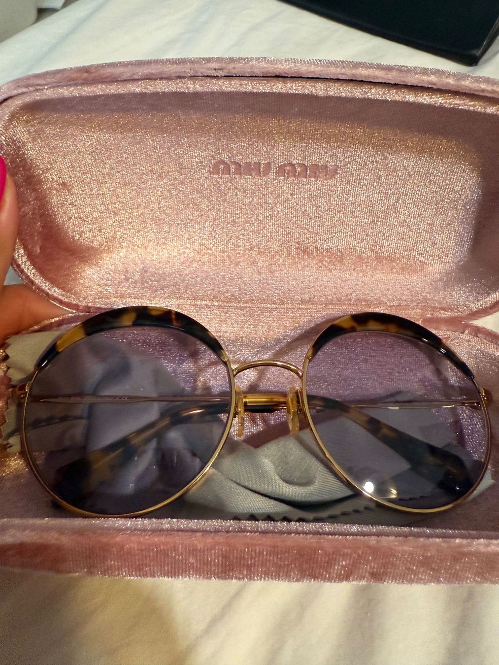 Miu Miu Occhiali & Lenti: Lunette de soleil écaille Miu Miu – Usato da Genève venduto da Rachelp13