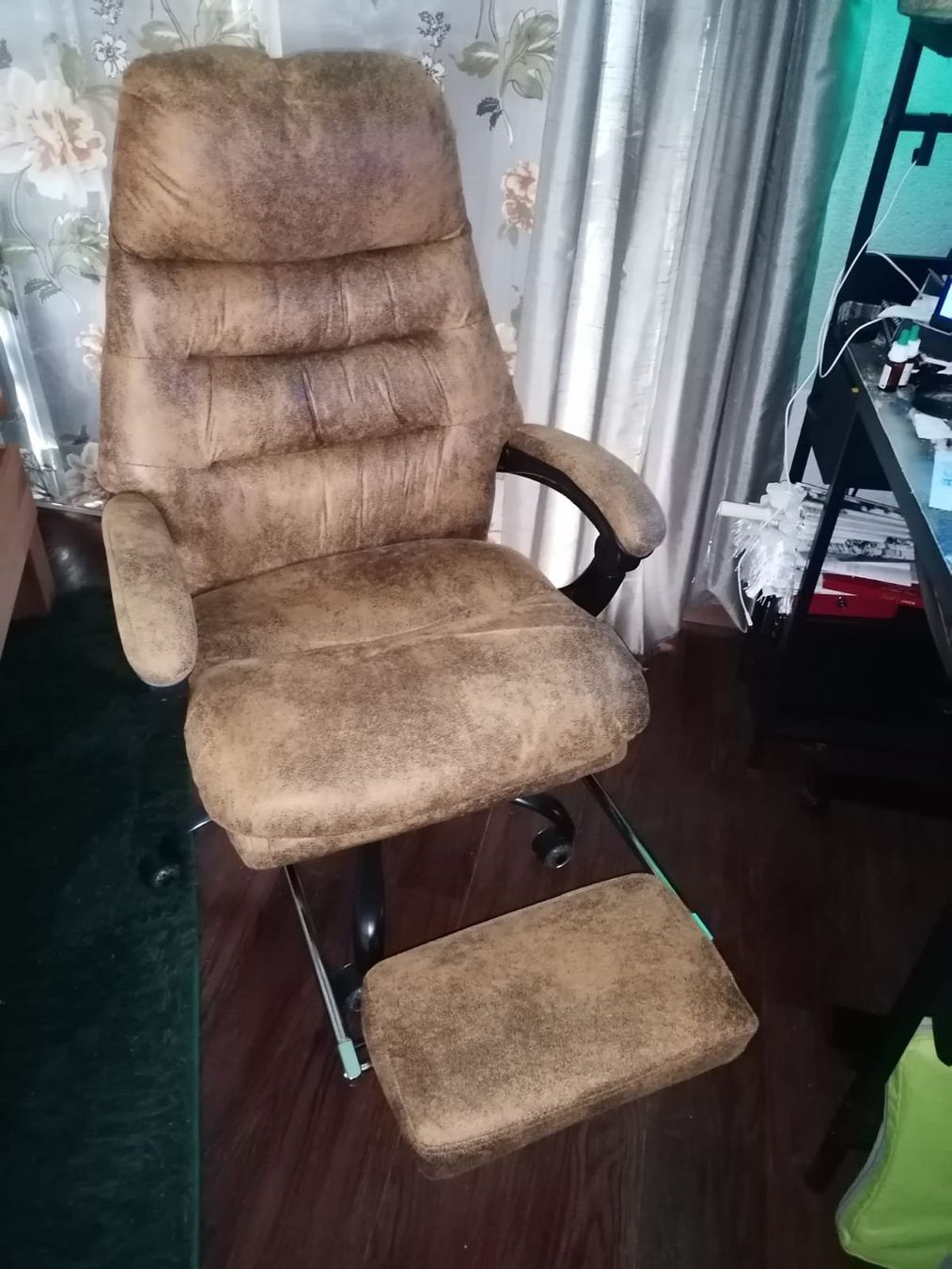 Sedie: De belles chaises de bureau confortables – Nuovo (secondo la descrizione) da Corcelles-près-Payerne venduto da RxOne_Krs 3