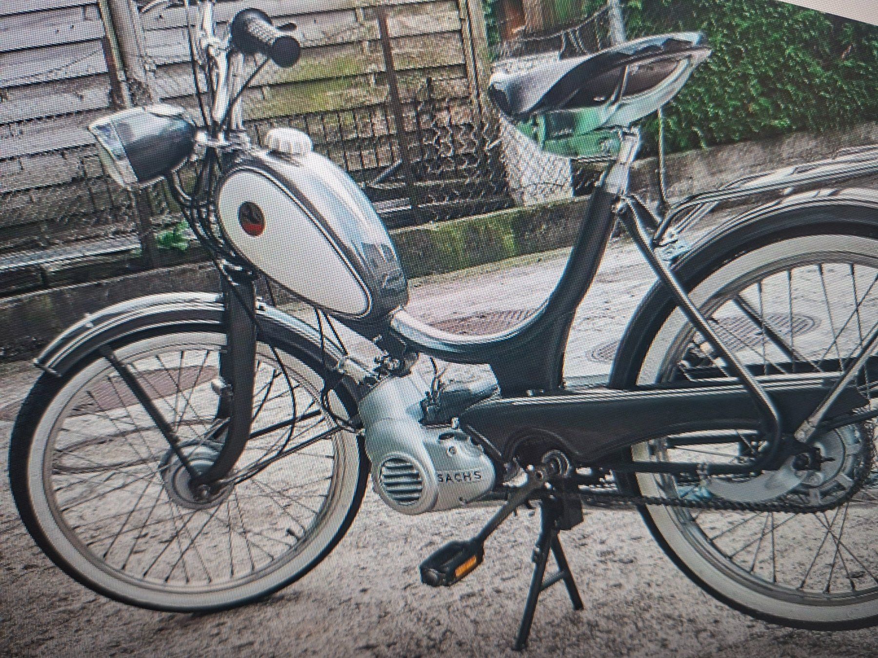 Sachs Ciclomotori: Mofa Starrgabel 19 Zoll – Usato da Mandach venduto da Grapo1 8