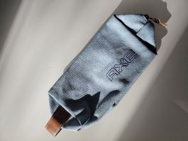 Trousse de toilette Axe bleu ciel