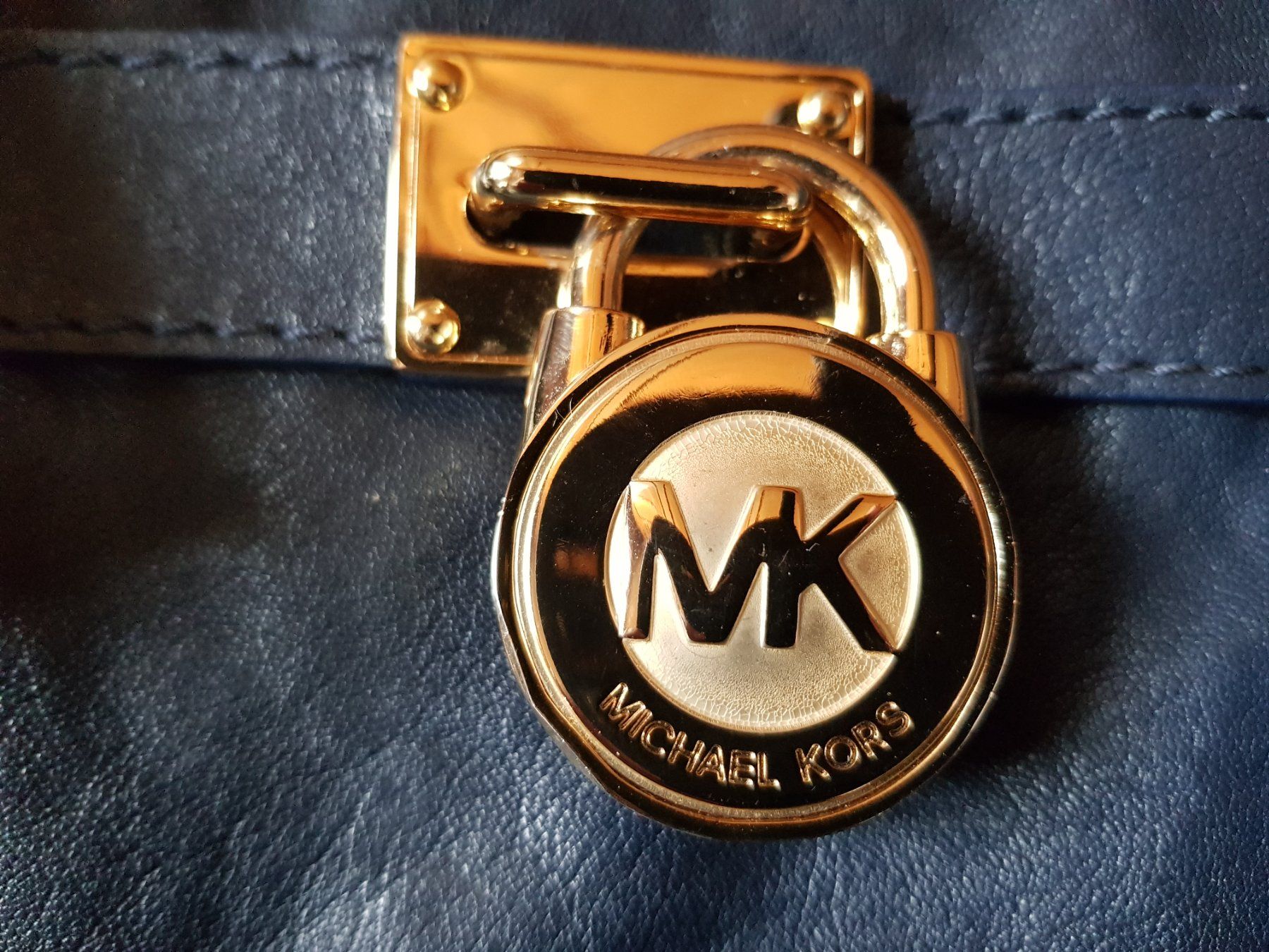 Michael Kors Taschen für Damen: Klassiker Damen Michael Kors Handtasche Tasche – Gebraucht aus Walterswil BE von Lonitti 1