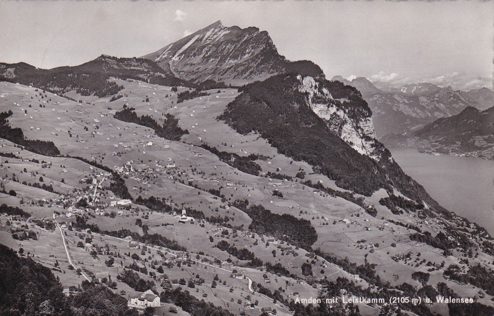 Cartes postales: Amden mit Leistkamm u. Wallensee 1977 – D'occasion à Cormoret par Pascalll2001