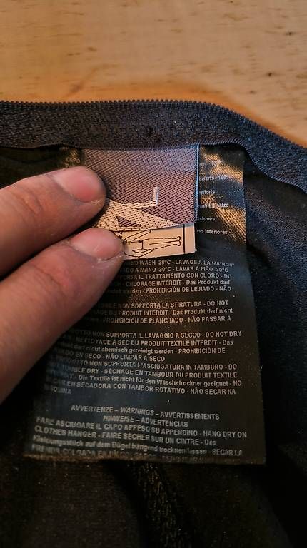 Protezioni & Imbottiture: Rückenpanzer DAINESE – Usato da Winterthur venduto da Noah_Maghrebi 4