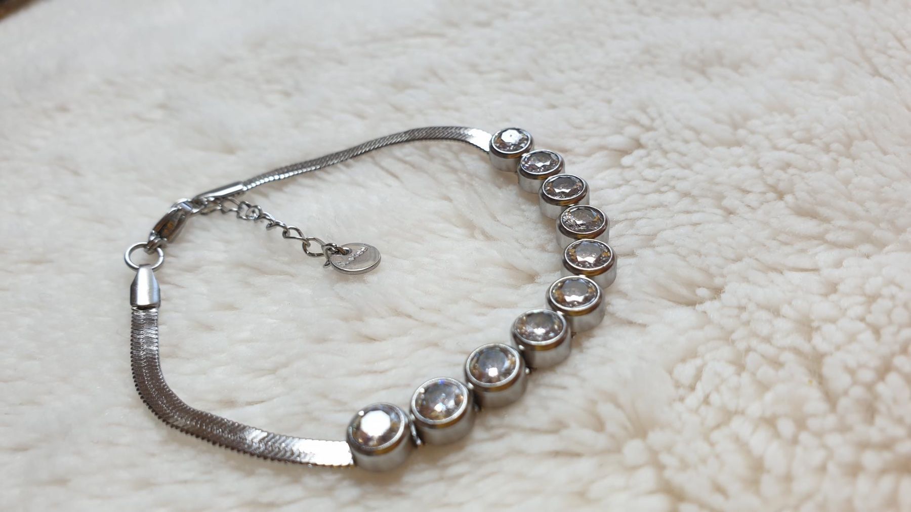 Bracciali & Braccialetti: Armband mit Zirkonia – Nuovo e nell'imballaggio originale da Würenlos venduto da Abracadabra26 1
