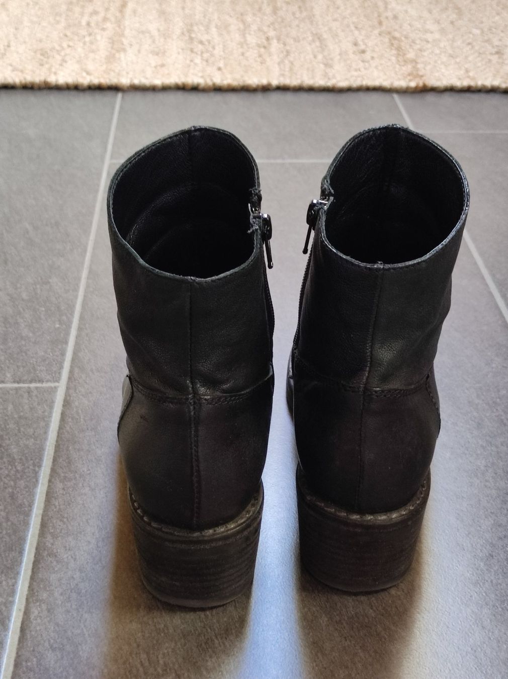 Scarpe da donna: Vic Stiefeletten, Grösse 36 – Usato da Wohlen AG venduto da Tikale 3