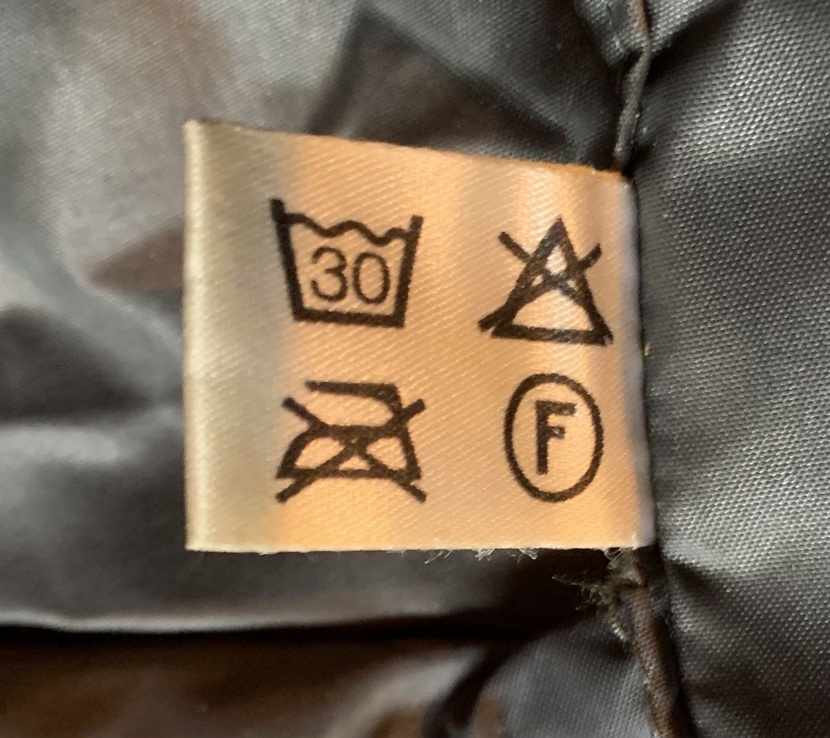 Schweizer Armee Cappotti: Offiziers-Ausgangsregenschutz der CH Armee Grösse 44 – Nuovo (secondo la descrizione) da Goldingen venduto da Bergler012 5