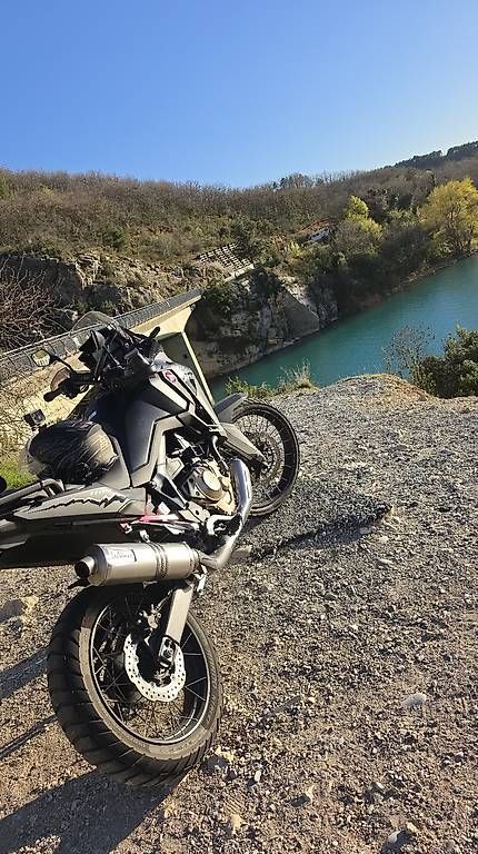 Honda Touring: Échappement africa twin 1100 – D'occasion à Châtelaine par din_yj85 1