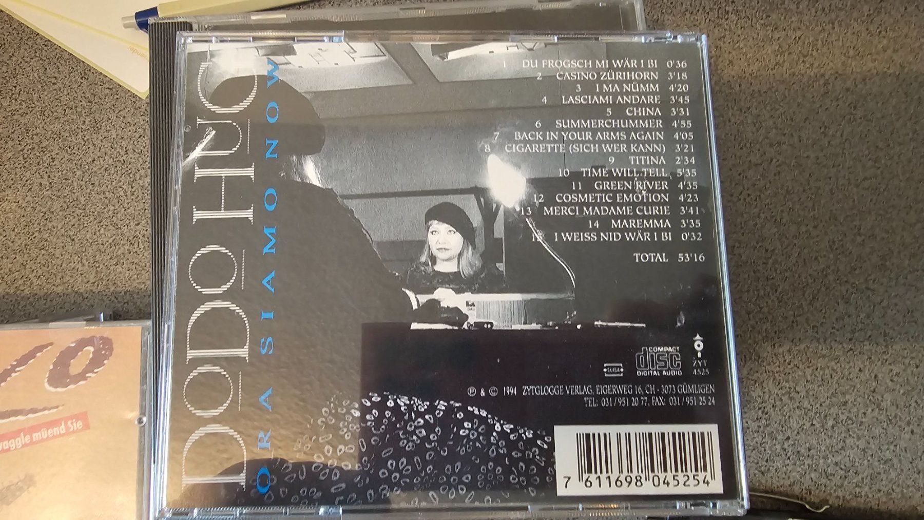 CD: Dodo Hug-Dra siamo now/hits/dj – Usato da Bremgarten AG venduto da musiccollector 1