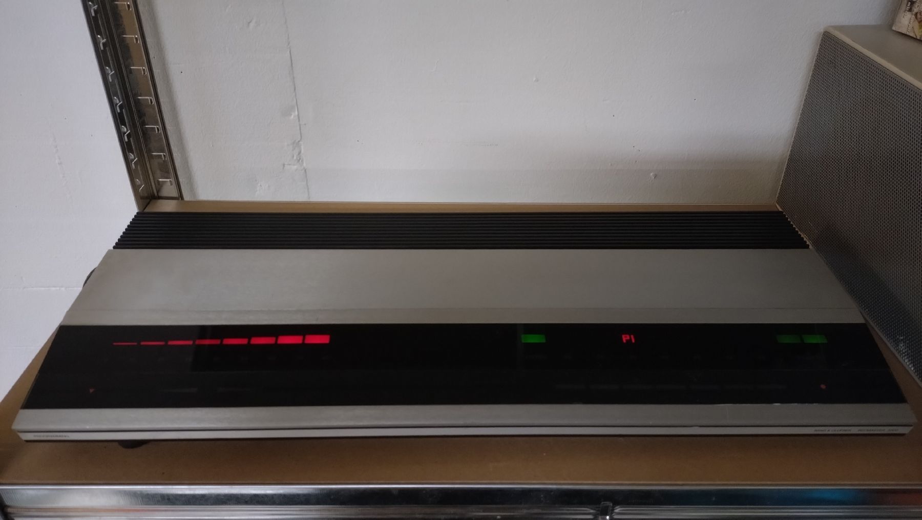 Bang & Olufsen Amplificatori: Bang & Olufsen Beomaster 3000, vintage – Usato da Farvagny-le-Grand venduto da LaCaverne