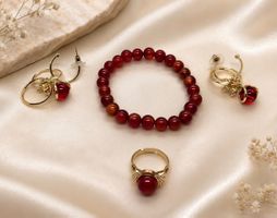 Schmuckset rot im Gold-Look, 4-teilig, top Zustand