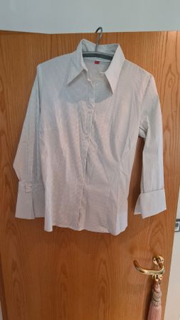 Elegante Damenbluse von Oliver, Gr. 44, Top Zustand!