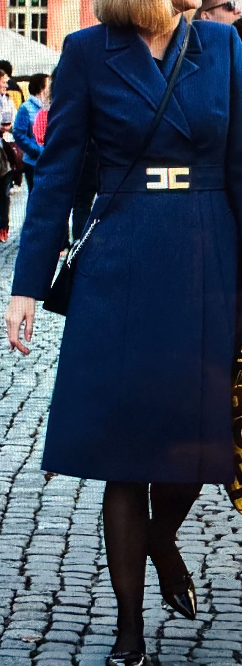 Franchi Tute: ELISABETTA FRANCHI MANTEL Gr.M NEU – Usato da Zürich venduto da LittleChic 1