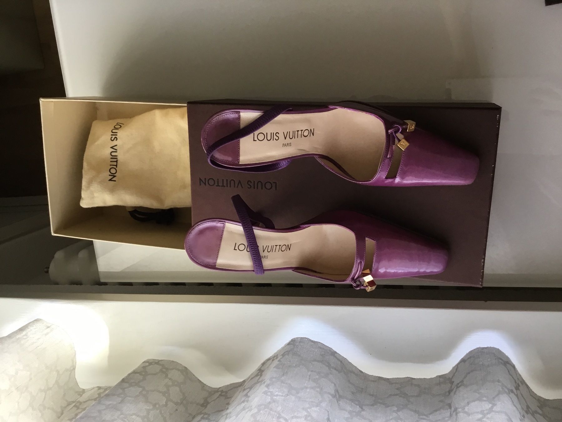 Louis Vuitton Damenschuhe: LOUIS VUITTON Schuhe Gr. 35 1/2 – Gebraucht aus Oberdorf BL von luxuslevel 2