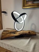 Neu, handgefertigte Tischlampe mit Apfelholzsockel