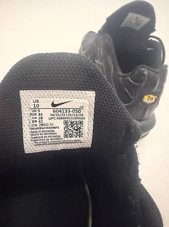 Scarpe da uomo: Nike Air Max Plus TN Black 44 – Usato da Dürnten venduto da BanziDani 4