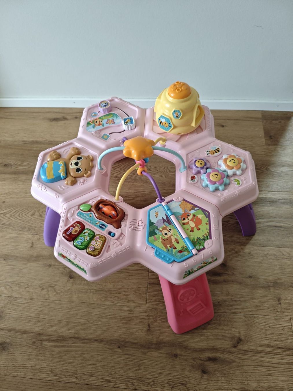 Vtech Jouets: VTech Babys Entdeckertisch in Rosa/Pink – D'occasion à Abtwil SG par kel_2985