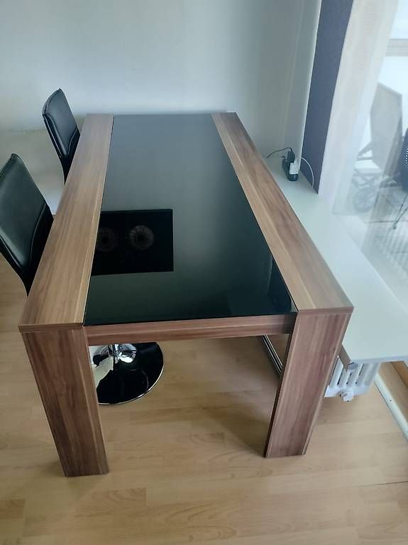 Set di tavolo e panche: Esstisch 180x90 cm mit 4 Stuhlen - CHF 8 – Usato da Dielsdorf venduto da Rossella20 1