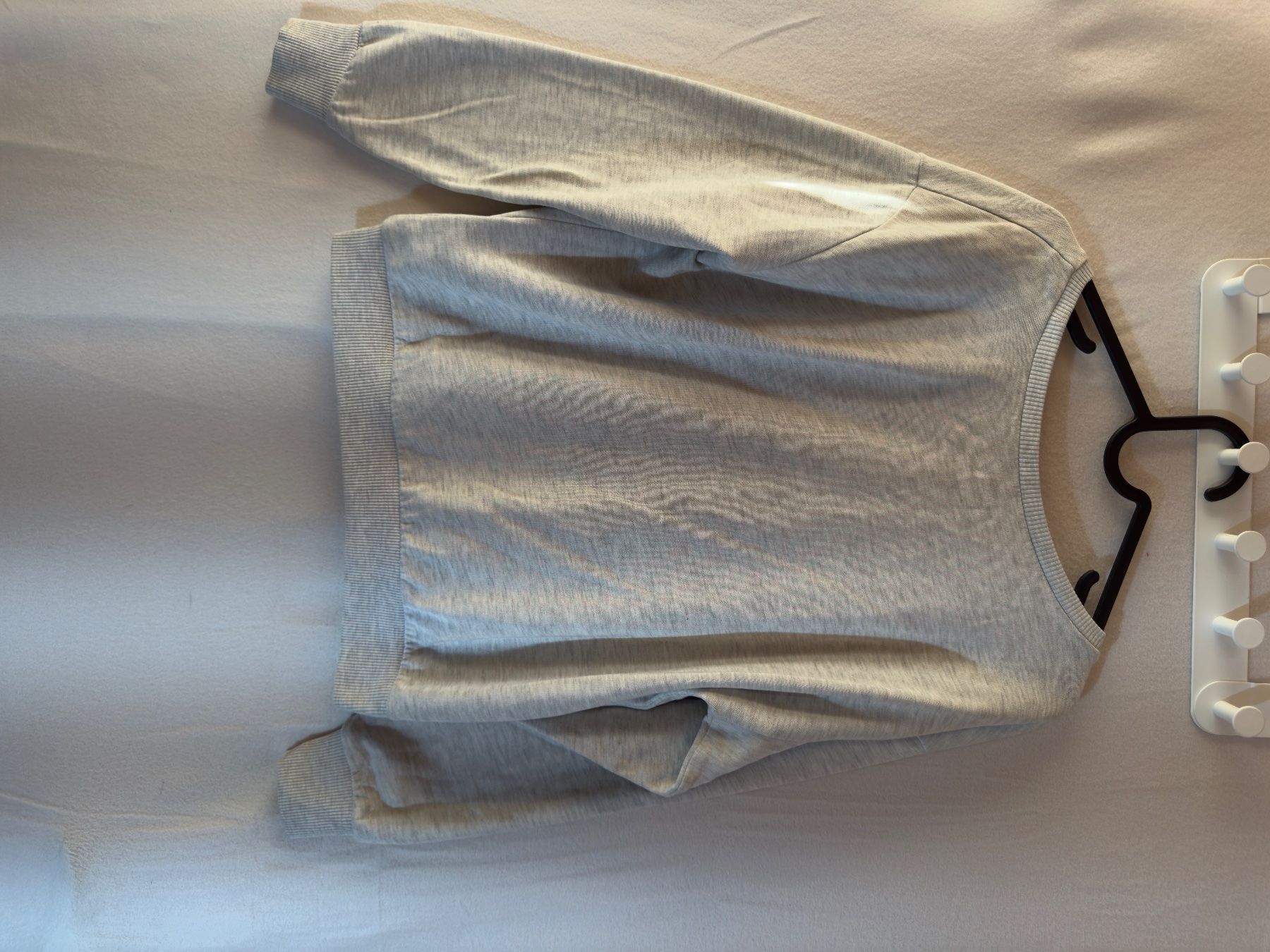Maglioni & Felpe: Grauer Pullover aus Baumwolle ca Gr. L – Usato da Grosswangen venduto da second_hand_dress 6