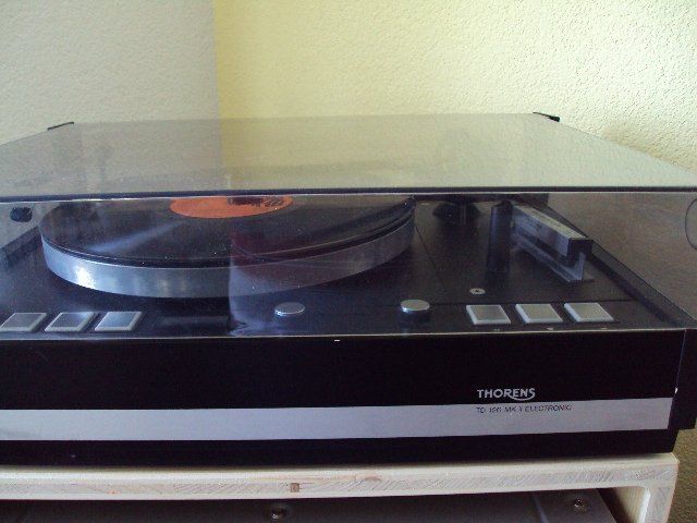 Marantz Amplificateurs: Marantz Komponenten "Rack" mit Thorens TD 126 – D'occasion à Kaltbrunn par hotspot74 1