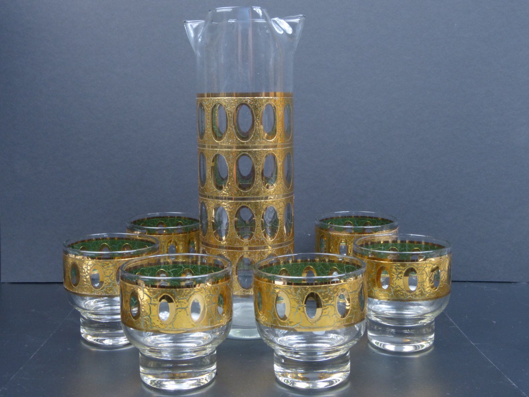 Set di piatti: Apero Set 6 Craquelé Effekt Gläser + Karaffe mit Gestell – Usato da Rheineck venduto da amity 1