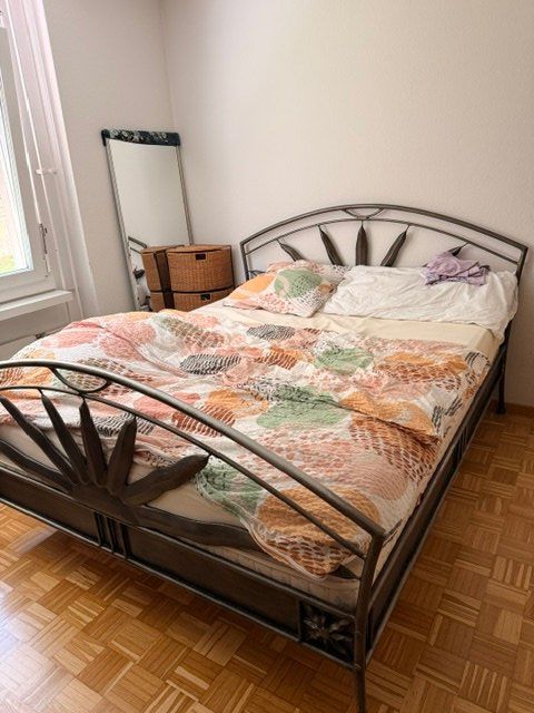 Letti: Bett mit Matratze und Bank – Usato da Zürich venduto da Kuehe