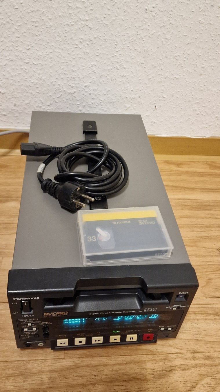 Panasonic Registratori: Panasonic AJ-D230 DVC PRO Digital Profi Studio REVIDIET – Usato da Bettlach venduto da bet_zy9k 1