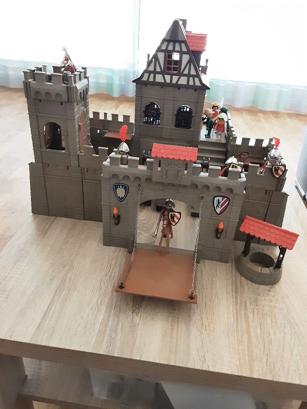 Playmobil Spielzeuge: Playmobil Burg – Gebraucht aus Unterägeri von KRD7 5
