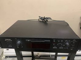 Enregistreur MiniDisc Professionnel TASCAM MD-301MKII