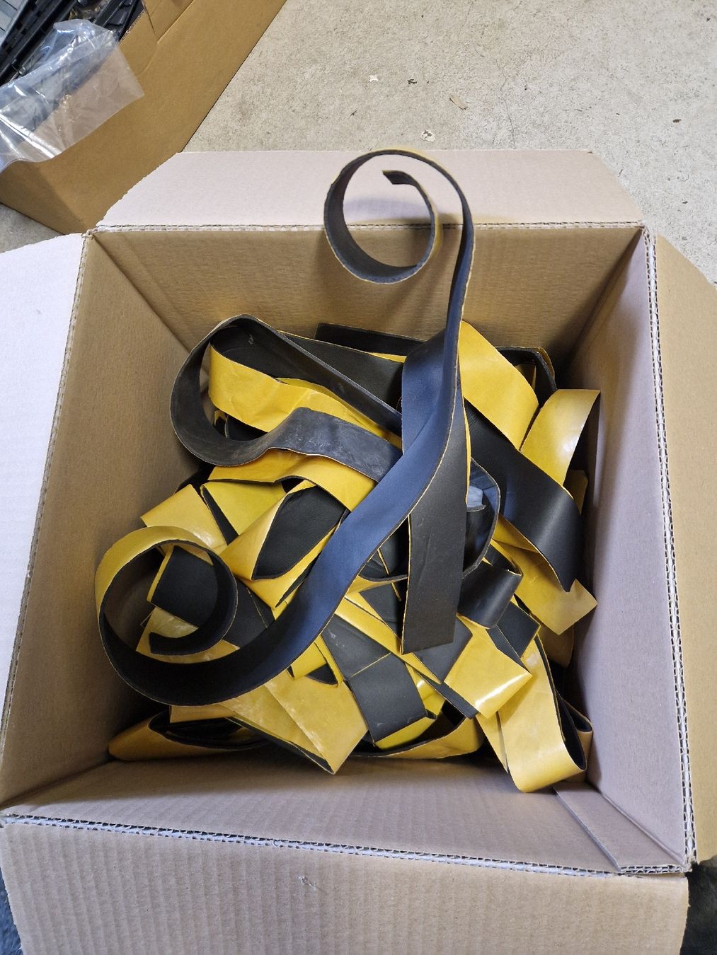Armaflex Accessori per altri veicoli: Armaflex Isolierband EL-Tape – Nuovo (secondo la descrizione) da Unterägeri venduto da Aegericity