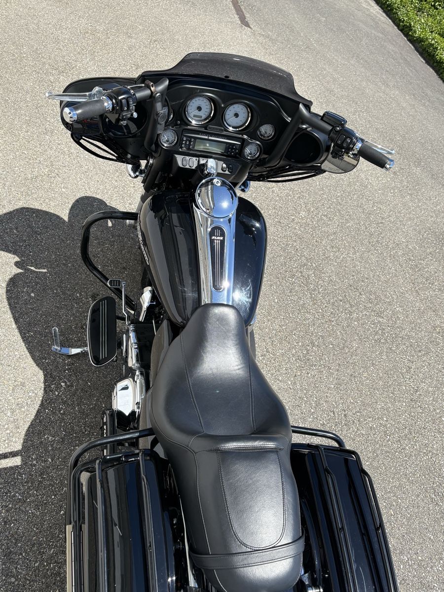 Harley-Davidson Touring: Harley-Davidson FLHX Street Glide – Usato da Safnern venduto da Grummelbaer_8 2