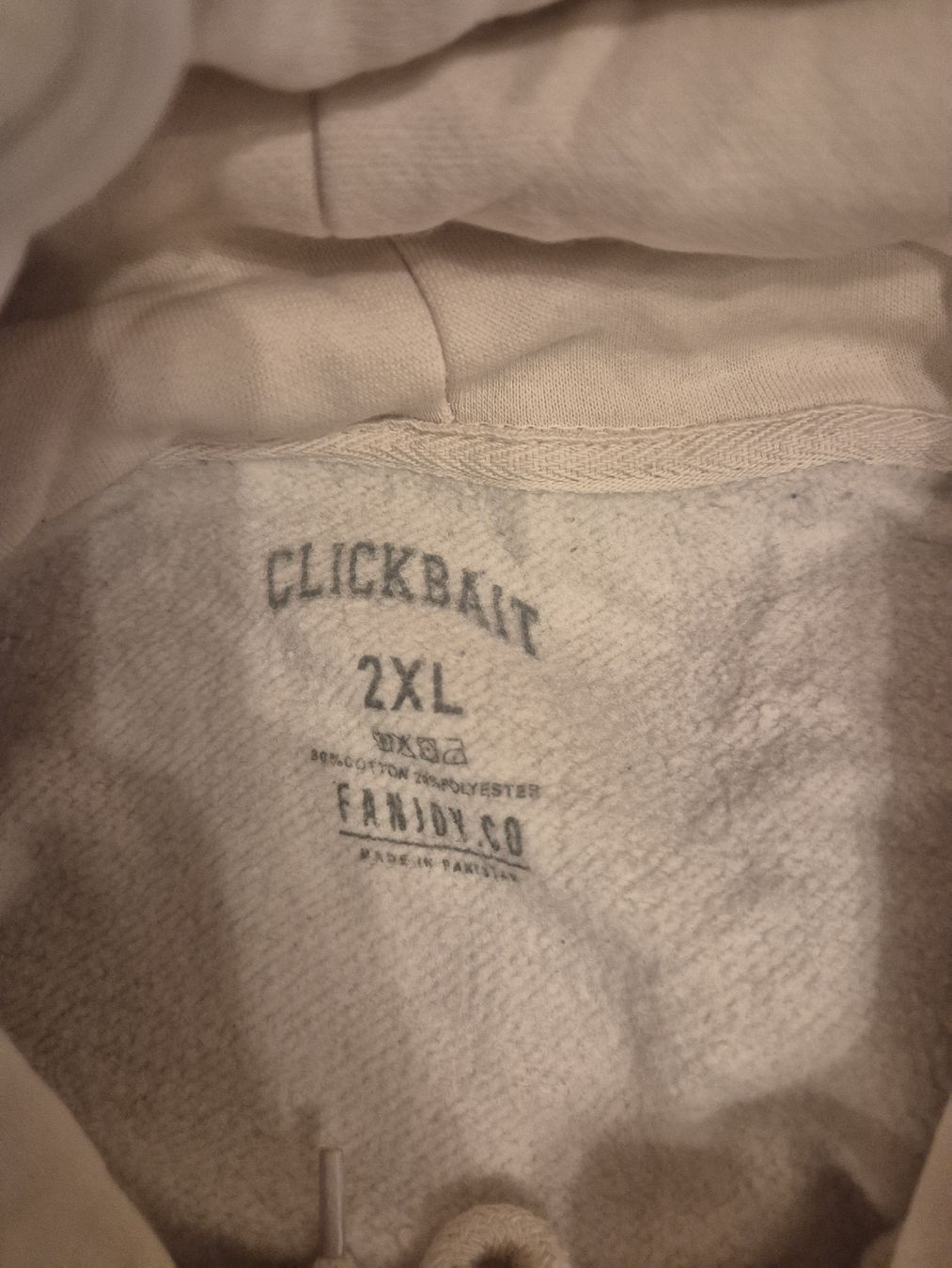 Pullover & Sweatshirts: Clickbait Kapuzenpullover Grösse XXL rosa – Gebraucht aus Wünnewil von bia_kj25 2