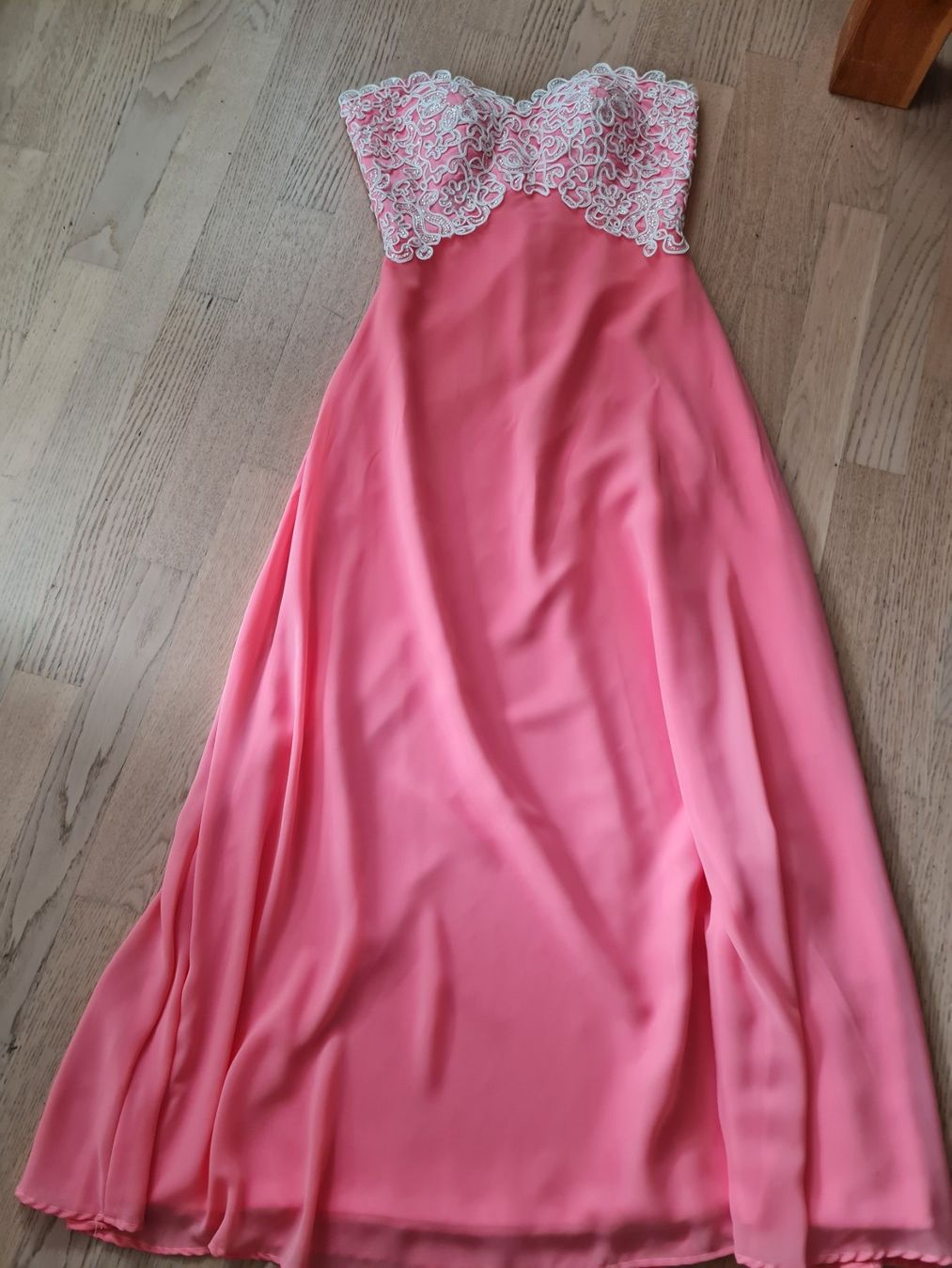 Vestiti: Abendkleid – Nuovo (secondo la descrizione) da Gommiswald venduto da Iviea