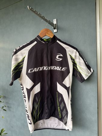 Cannondale Trägerhose Grösse M guter Zustand