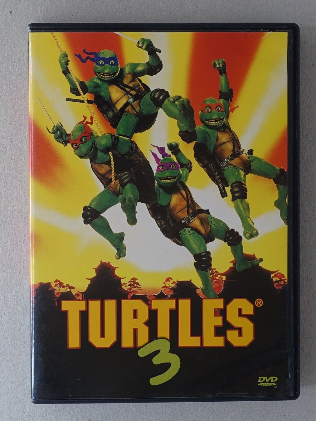 Alle DVDs: Turtles 3 - Ninja Turtles - Vergriffen – Gebraucht aus Sessa von fraenklishop